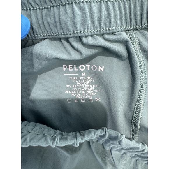 Peloton Warp Knit 8” Unlined Yoga Short Size Medium - Picture 7 of 9